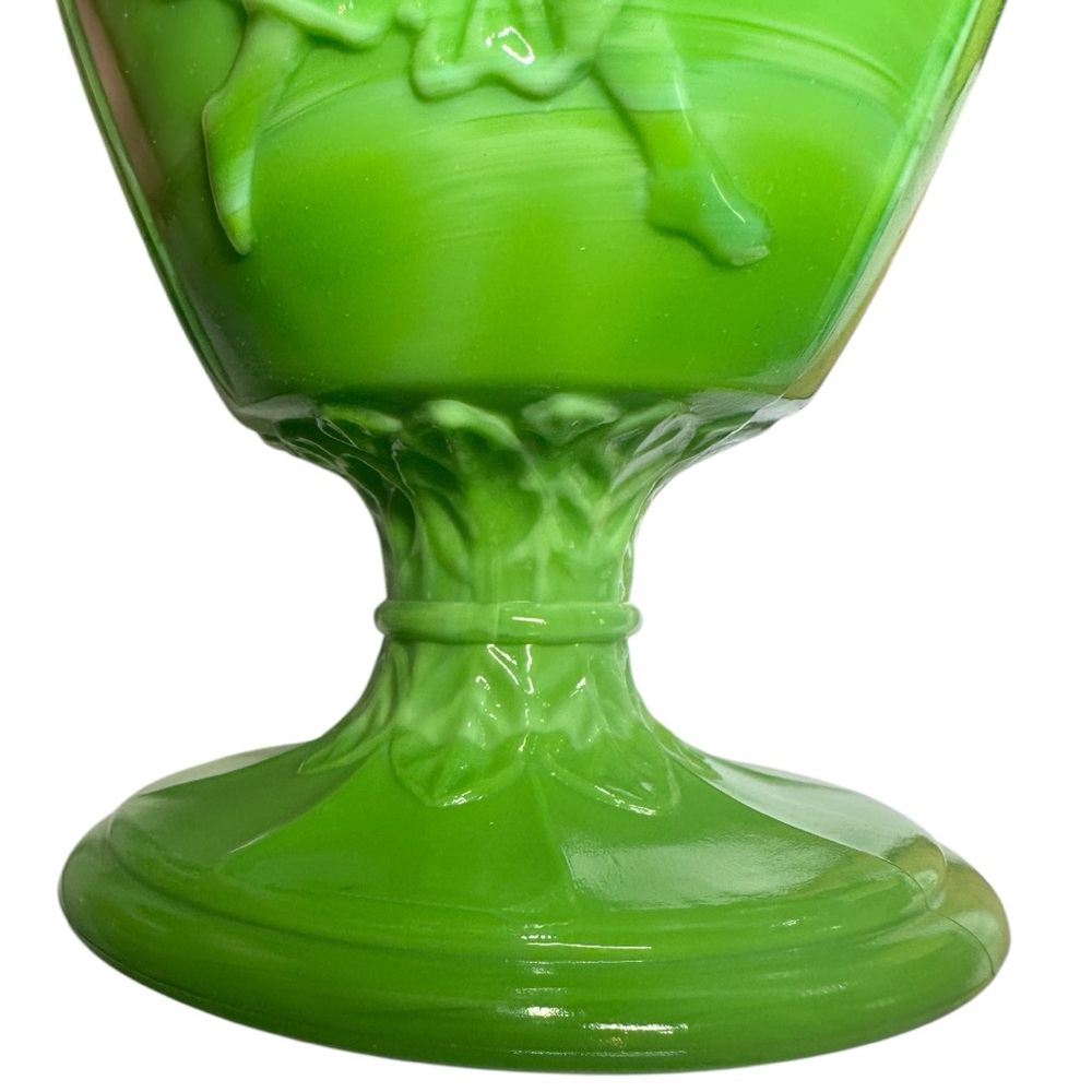 Fenton CHAMELEON Green Dancing Ladies Vase (EUC) - Picture 7 of 16